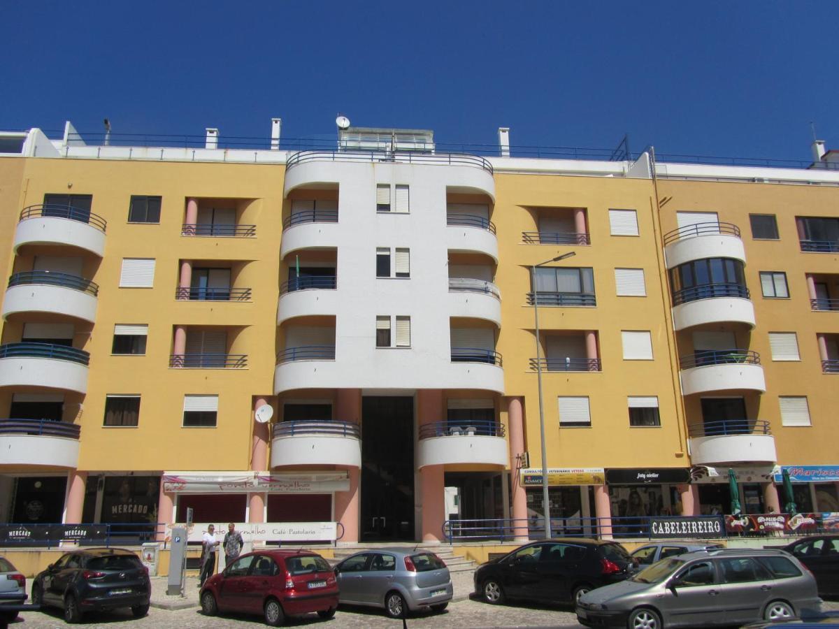 Enjoy Ocean Beach Life At Costa Da Caparica! Exterior photo